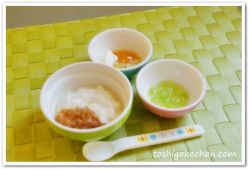 離乳食46日1回目りんごパン粥