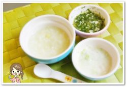 離乳食57日1回目キャベツ粥