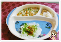 離乳食71日1回目トマトとささみの青のり粥