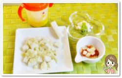 離乳食129日1回目さつまいもミルクパン粥