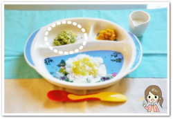 離乳食81日1回目【中期】ブロッコリーとりんごの和え物