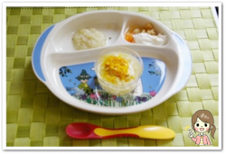 離乳食88日1回目かぼちゃうどん